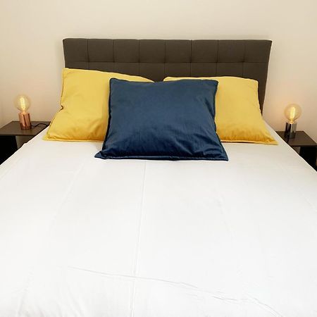 Le Clocher- Appartement Dans Le Coeur De Ville Шартр Екстер'єр фото